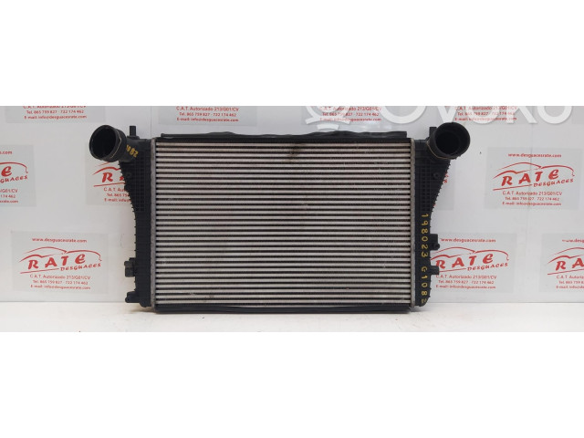 Интеркулер  1K0121345E   Volkswagen Touran I 