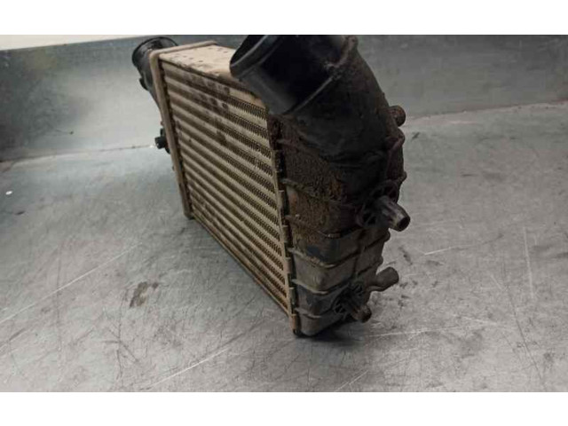 Интеркулер 46444726, 1550789 Lancia Lybra