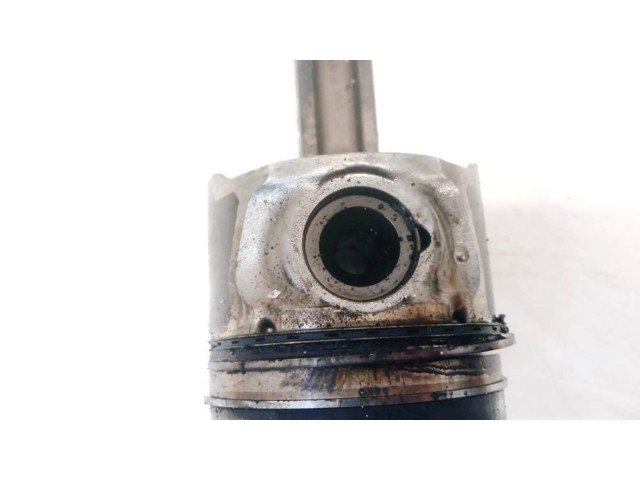 Píst Chevrolet Captiva pro naftový motor 2.0