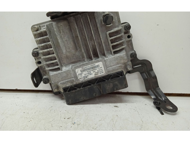 Блок управления двигателя 391302A302   KIA Venga