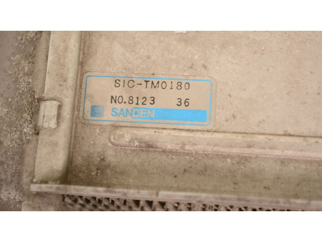 Интеркулер 812336 Subaru Legacy