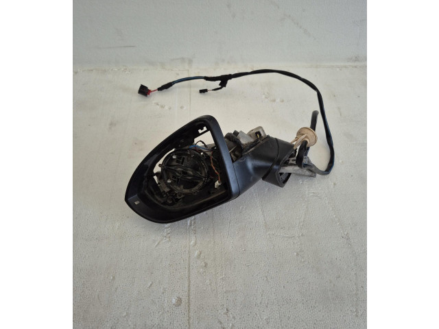 Зеркало электрическое Volkswagen Golf VII 2013 - 2019 года