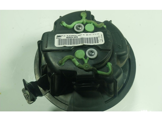 Вентилятор печки 272106020R, 108824E2887 Dacia Duster