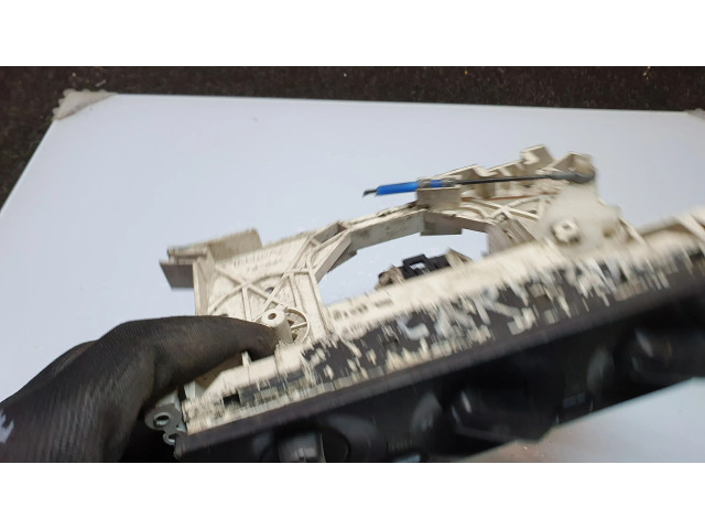 Блок управления климат-контролем E32PB393 Mitsubishi L200