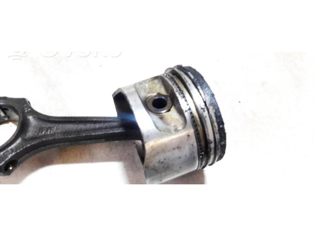 Píst Opel Corsa B pro benzínový motor 1.4