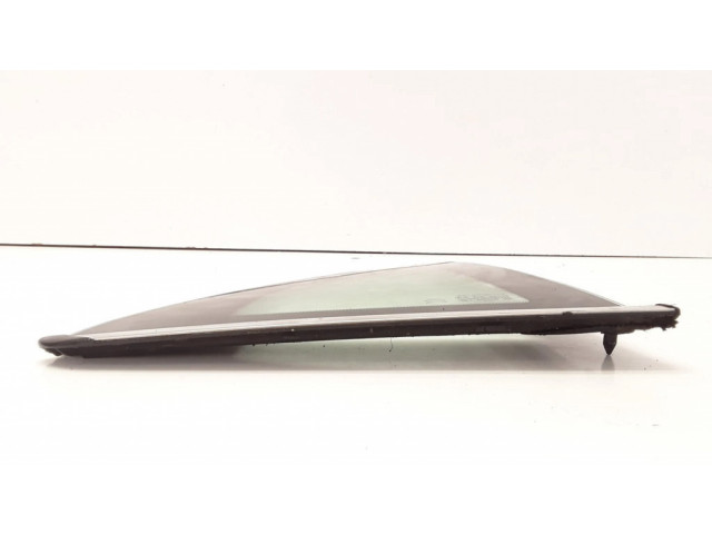 Заднее боковое стекло кузова