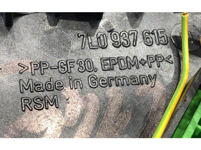 Pojistková skříňka 7L0937615H Audi Q7 4L 2007