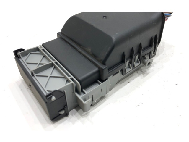 Pojistková skříňka 13222786 Opel Zafira C 2013