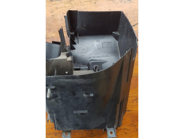 Pojistková skříňka 9658447380 Peugeot 5008 2013