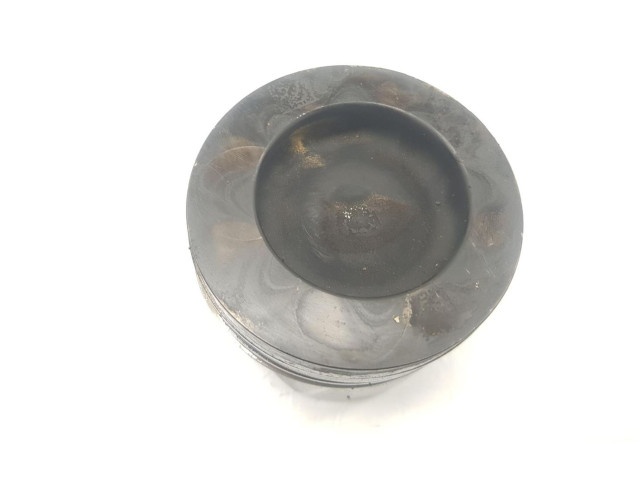 Píst 04L107065A, 04L107065A Volkswagen Caddy