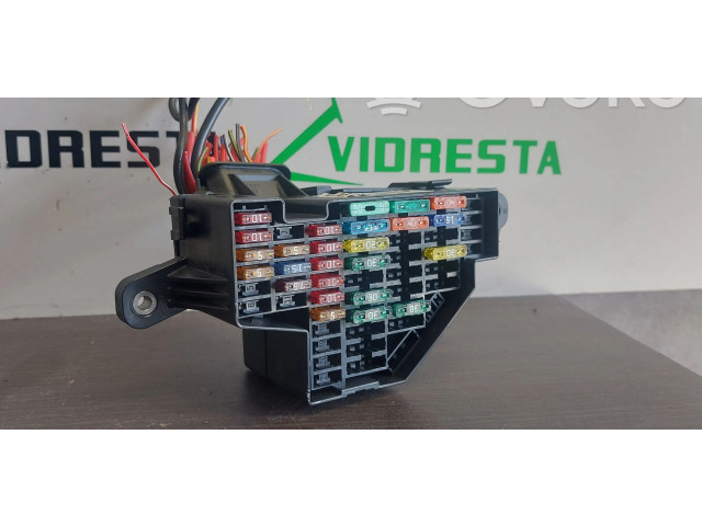 Блок предохранителей  1K2941824   Audi A3 S3 A3 Sportback 8P    