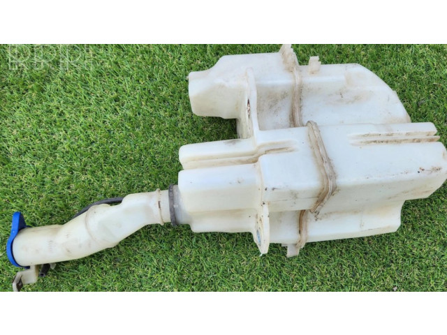 Бачок оконной жидкости