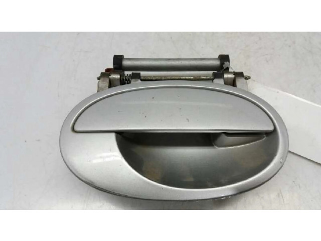 Передний держатель / кронштейн для внешней ручки открытия