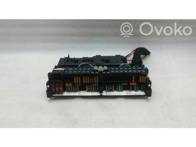 Блок предохранителей 8364530 BMW 3 E46