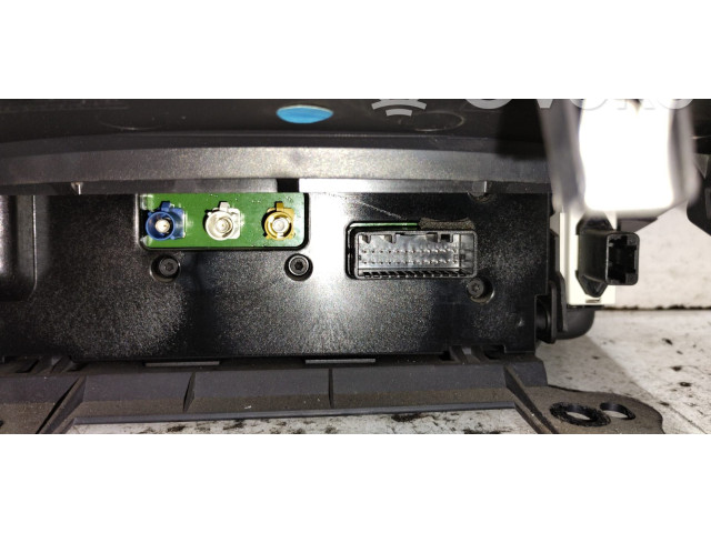 Дисплей       Renault Clio III