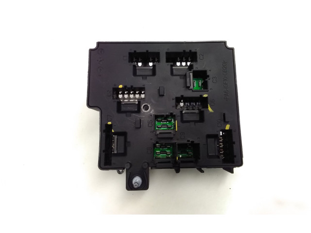 Блок предохранителей 31473570   Volvo XC90    