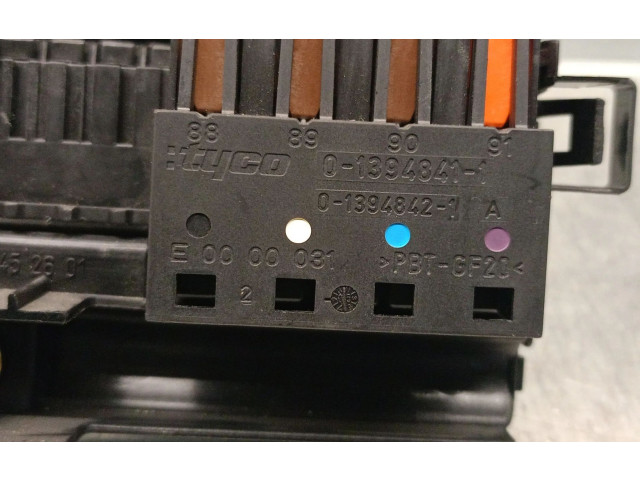 Řídící jednotka 2115452601, 013948411TYCO Mercedes-Benz ML AMG W164 2006