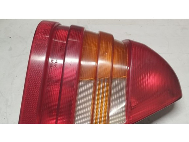 Задний фонарь левый 2028200164L, 3301520501 Mercedes-Benz C W202 1993-2000 года