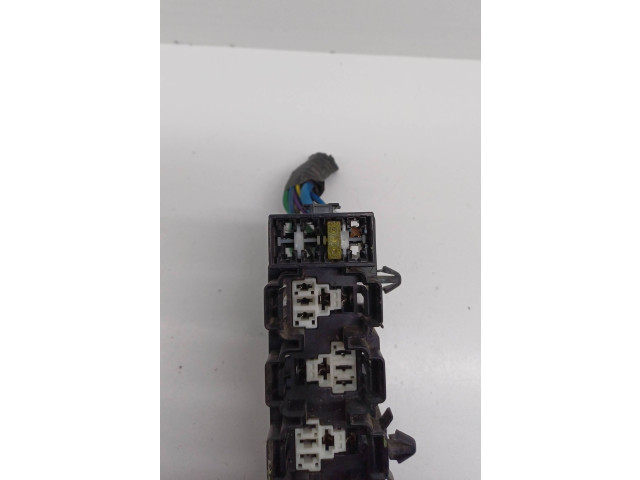 Pojistková skříňka 0UTLET, 20a Subaru Outback (BS) 2015