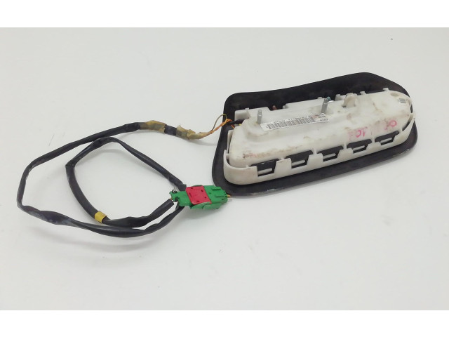 Подушка безопасности в сиденье    Peugeot 108