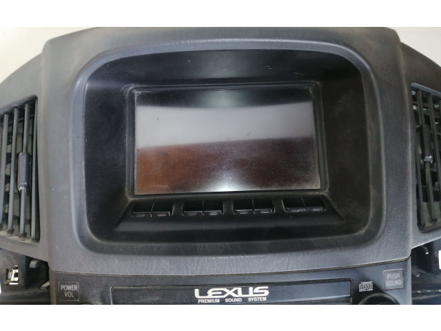 Радио/ проигрыватель CD/DVD / навигация