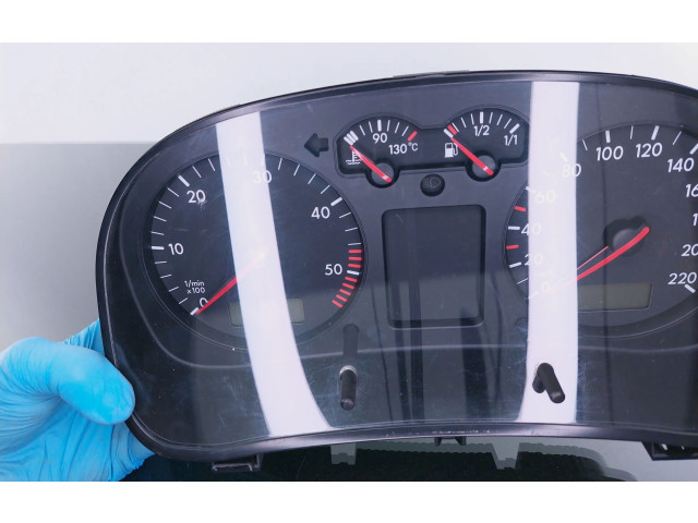 Панель приборов 1J0920805E   Volkswagen Bora       