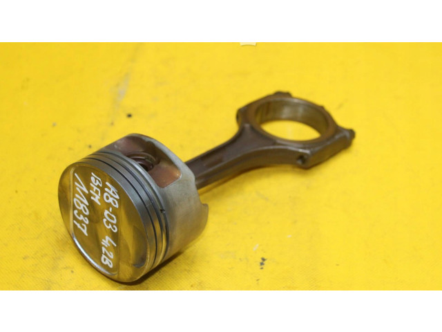 Píst    Audi A8 S8 D3 4E     