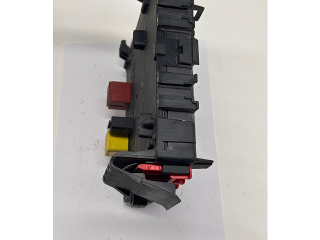   Pojistková skříňka 460023260   Mitsubishi Pajero 2005