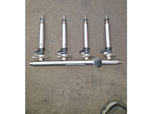 Топливная рампа A2700701595 Mercedes-Benz CLA C117 X117 W117