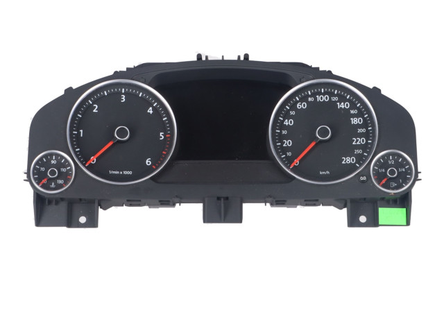 Přístrojová deska Volkswagen Touareg II 2012 7P6920881N