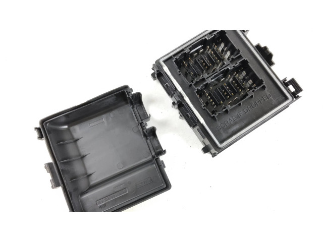 Блок предохранителей LJ8T14D068NAB Ford Mustang Mach-E