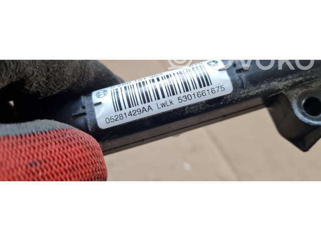 Vstřikovací lišta 05281429AA Chrysler Pacifica 36RUAE