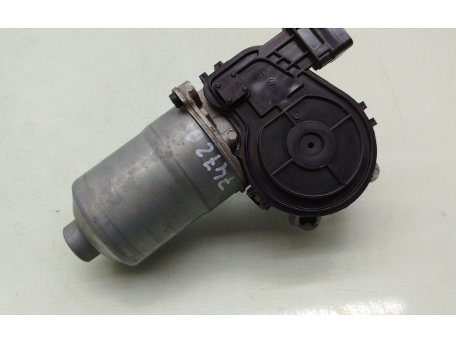 Моторчик дворников     KIA Sorento