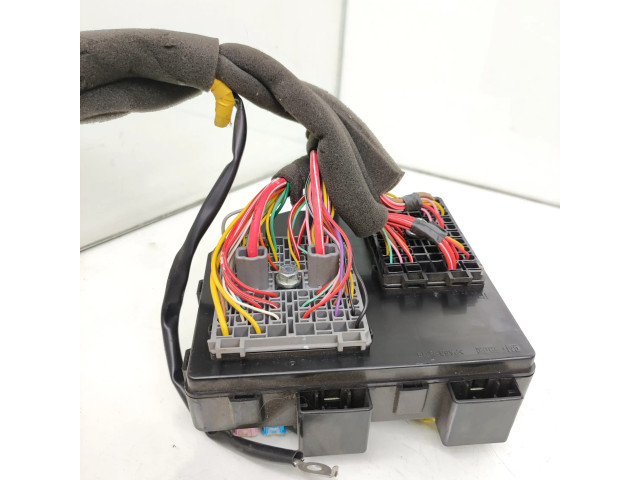 Блок предохранителей 95381483 Chevrolet Captiva