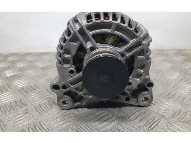 Генератор 03F903023D, 0124525201   Volkswagen Polo      