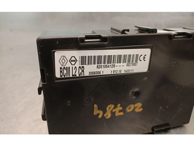 Блок управления 8201054128 Renault Clio III