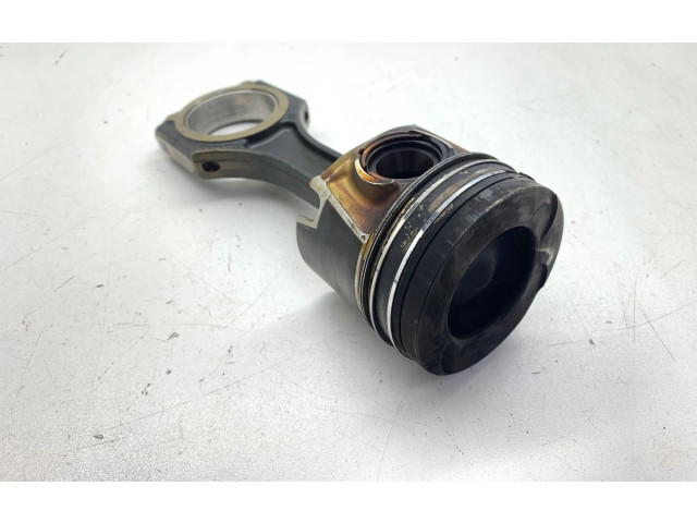 Píst A6510300117, 1402300105 Mercedes-Benz E W212 651.924