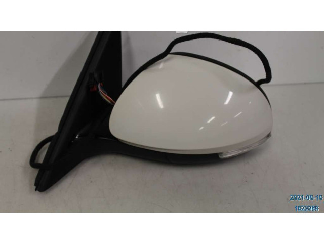 Зеркало электрическое Skoda Yeti (5L) 2009 - 2017 года