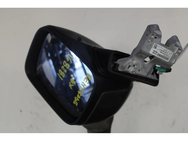 Зеркало электрическое Jeep Renegade 2014- года