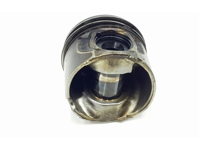  Поршень с шатуном  PISTON204DTA, 204DTA  Land Rover Range Rover Velar  