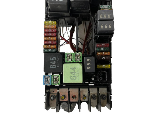 Блок предохранителей 5Q0937125B   Skoda Octavia Mk3 (5E)    