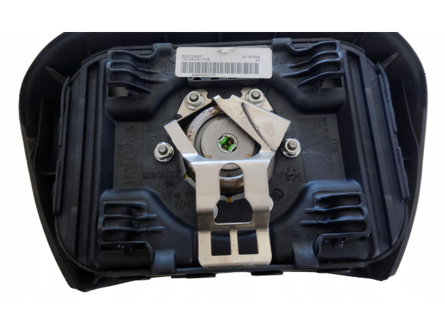 Подушка безопасности водителя 8200136331   Renault Trafic I