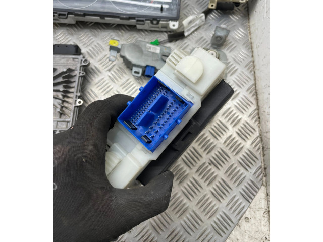 Řídící jednotka 30785100, 0281012765 Volvo S80 2007