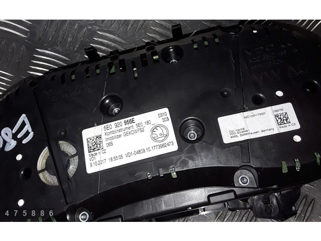 Панель приборов 5e0920956e   Skoda Octavia Mk3 (5E)       