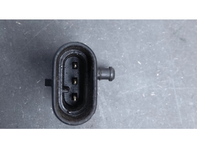 Датчик оборотов коленчатого вала Toyota RAV 4 (XA20)