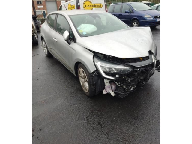 Генератор 231003676R Renault Clio V