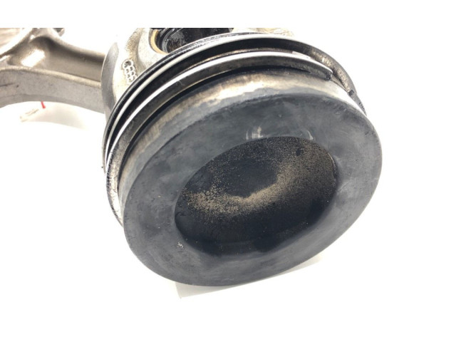  Поршень с шатуном  CFG  Skoda Superb B6 (3T)  