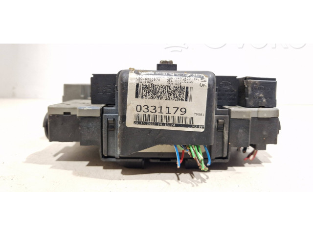 Блок предохранителей  9401802   Volvo V70    