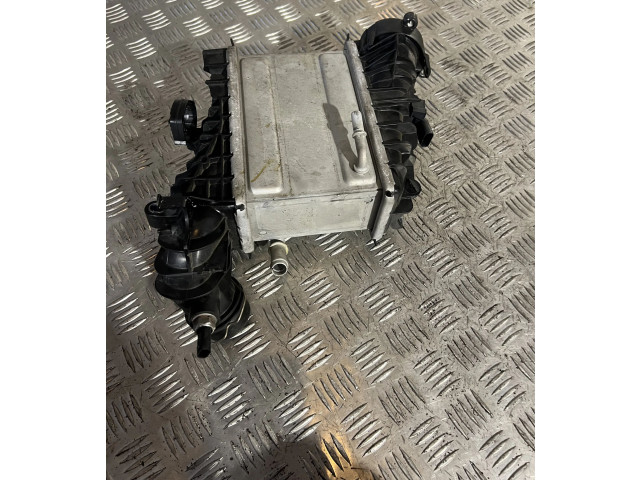 Интеркулер  32138750, 8641466   Volvo XC90 