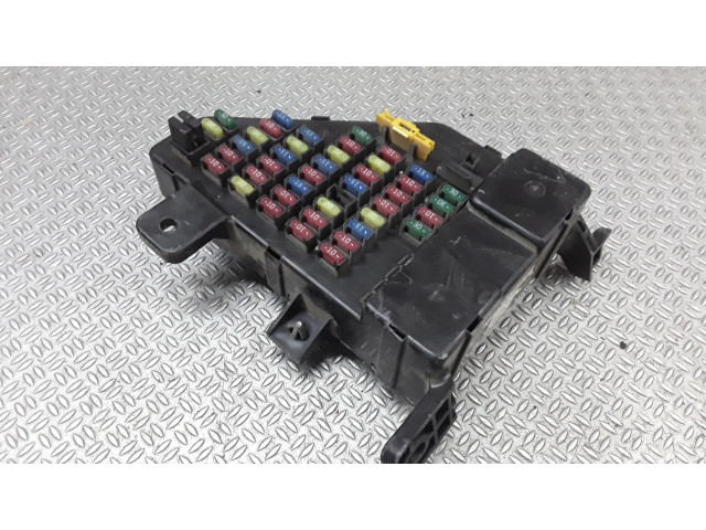 Pojistková skříňka 911102E000 Hyundai Tucson JM 2004